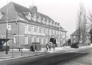 Kulturhaus in Laubusch : Bauwesen - öffentliche und andere Gebäude. Ort: Lubuš / Laubusch. Kulturhaus des Braunkohletagebaus