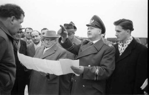 Bau eines zur neuen General-Fahnert-Kaserne in Neureut gehörenden Kleinkaliberschießstandes durch das Luftwaffen-Nachrichtenregiment.