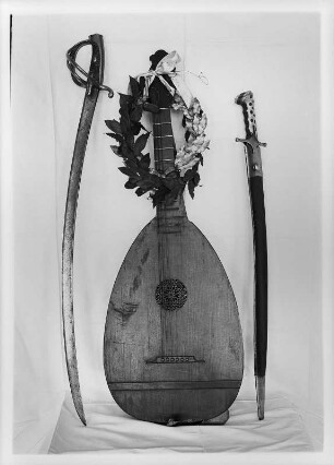 Theodor Körners Laute, Reitersäbel und Seitengewehr
