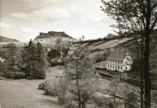 Reinhardtsdorf. Ortsteilansicht mit Kaiserkrone