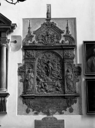 Epitaph mit Auferstehung Christi, sowie Spes und Fides