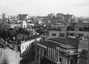 Bukarest: Blick über die Stadt vom Hochhaus an der Piata Romana