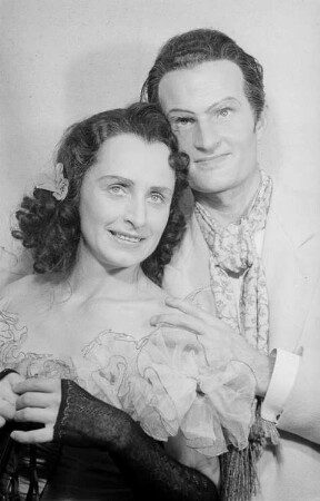 Szenenbilder aus der Oper "Don Pasquale" von Gaetano Donizetti an der Komischen Oper Berlin