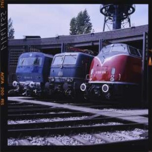Versuchsdiesellok "DB 202 003-0" (DE 2500 UmAn), Europalok DB 184 112-1 (E 410 012) und Streckendiesellok V 200
