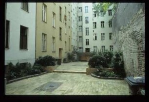 Diapositiv: Adalbertstr. 84, 1984