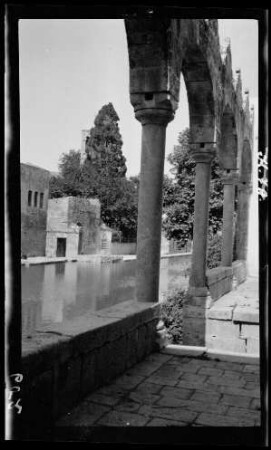 Urfa (= ªanlıurfa, Prov. ªanlıurfa, Türkei), Moschee mit Gewässer