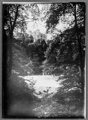 Schwangau. Schloss Hohenschwangau (Umbau 1833–1837). Teilansicht von Südwesten
