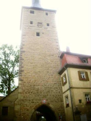 Stadtbefestigung (Nord) - Stadttor (Rödelseer Tor) - Wehrturm (Mittagsturm von Stadtseite (Süd) von Stadtseite