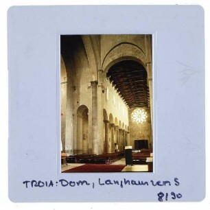 Troia, Santa Maria Assunta (Dom) : Innenansicht Langhaus