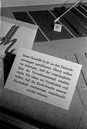 Protest gegen den verkaufsoffenen Sonntag "Silberner Sonntag".