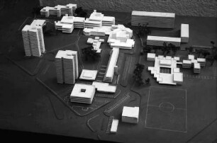 Freiburg: (Weingarten); Planmodell: Institut für Sozialpädagogik Freiburg-Weingarten; im Stadtviertel