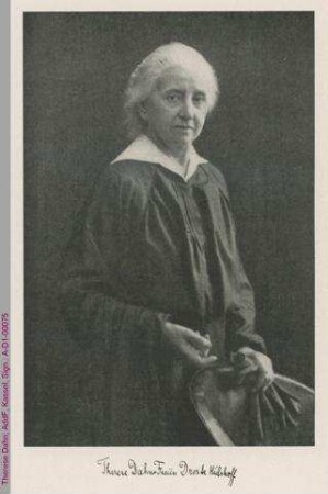 Porträt von Therese Dahn