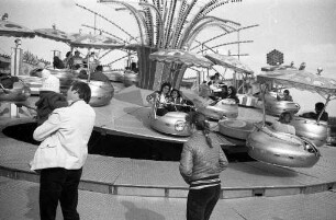 Karlsruher Frühjahrsmess` auf dem Messplatz (Frühjahrsmesse)