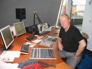Landrat Rolf Menzel bei Radio Berg