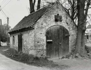 Panschwitz-Kuckau, Wagenhalle : Panschwitz-Kuckau-Lehndorf. Wagenhalle. Am Bach 2 (18. Jahrhundert). Straßenansicht