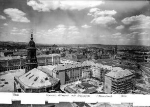Dresden, Blick vom Rathausturm über den Altmarkt nach Nordwesten