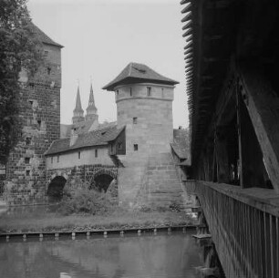 Nürnberg. Henkersteg, Blick über die Pegnitz, im Hintergrund St. Sebald