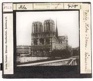 Paris, Notre Dame: Aussenansicht