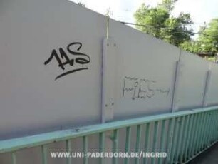 HS