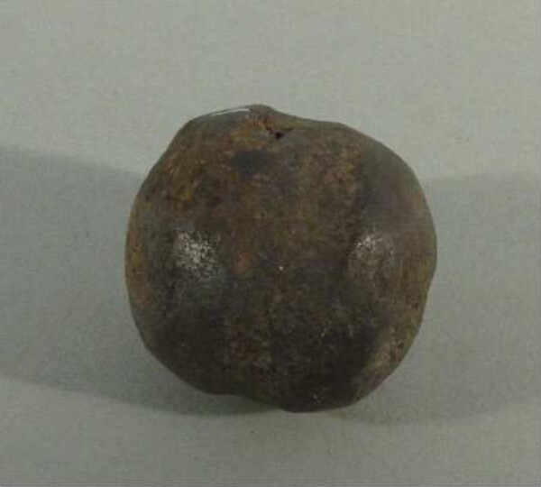 Stone bola