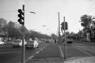 Einrichtung eines neuen Signal-Steuerungsprogramms "Grüne Welle" zwischen Schwarzwaldbrücke und Battstraße/Autobahnzufahrten