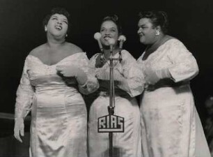 Peters Sisters
