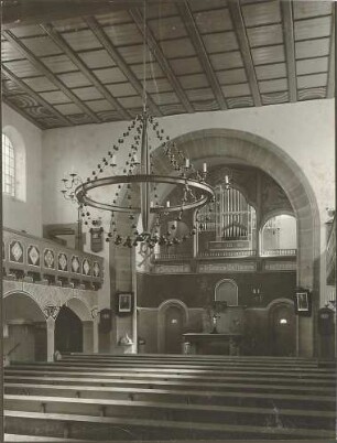 Fischer, Theodor; Gaggstatt; Ev. Kirche - Innenansicht zur Apsis
