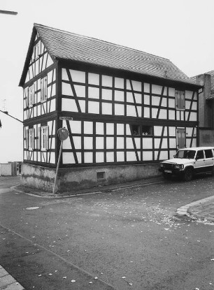 Hanau, Hinter der Kirche 7