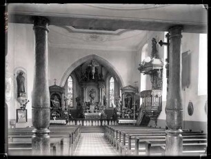 Pfarrkirche innen nach Osten