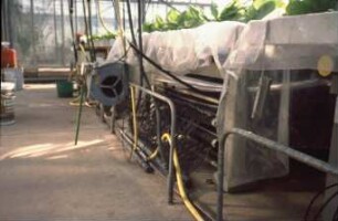 Fotografie: Gartenbautechnik, Gartenbautechnik-Gewächshaus, Heizung