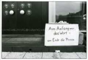 Abgelegtes Transparent der Demonstration vom 4.11.1989