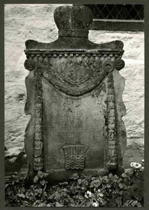 alter Friedhof. Grabstein, 1824