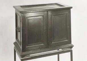 Kabinettschrank