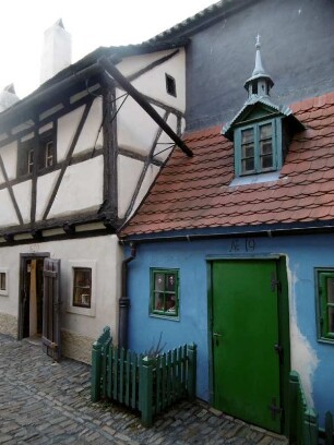 Prag: Goldenes Gäßchen