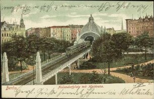 Berlin. Nollendorfplatz mit Hochbahn.