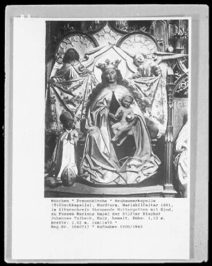 Thronende Muttergottes mit Kind