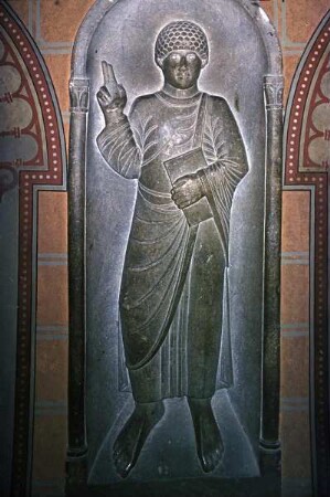 Sieben Reliefs — Apostel