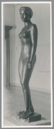 Stehende Frau, 1915/16, Bronze Stehende weibliche Figur
