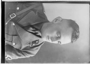 Portrait eines Mannes in SA-Uniform (Truppführer)