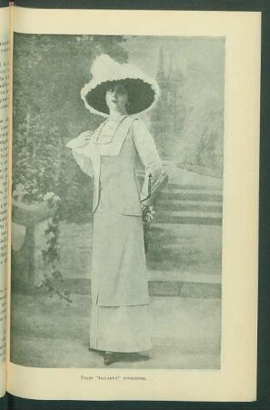 Traje "Tailleur" parisiense. [Fotografía]