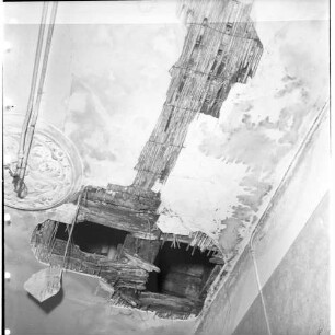 Negativ: Ruine, Gotenstraße 81, 1951