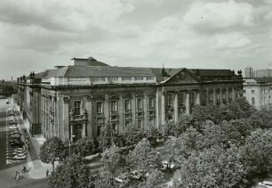Deutsche Staatsbibliothek & ehemalige Preußische Staatsbibliothek