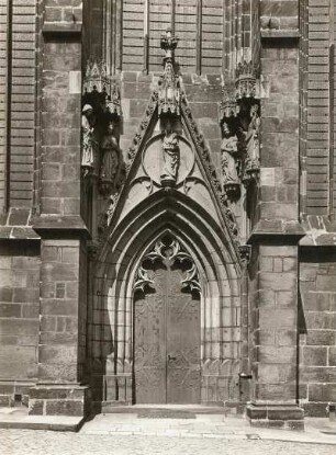 Meißen, Dom, Südportal am Langhaus