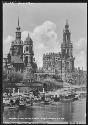 Dresden. Dampferlandungsplätze, Hofkirche