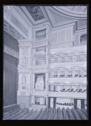 Königliches Hoftheater, Dresden: Ansicht Bühne, Proszenium und Ränge (Negativ zu Inv. Nr. TBS 097,15)