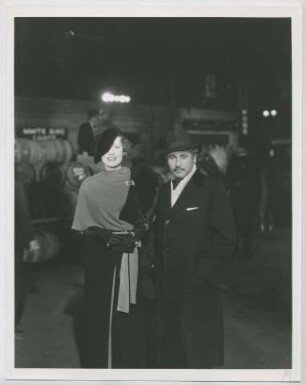 Marlene Dietrich und Josef von Sternberg, Premiere "I'm No Angel" mit Mae West im Chinese Theatre (Los Angeles, 1933) (Archivtitel)