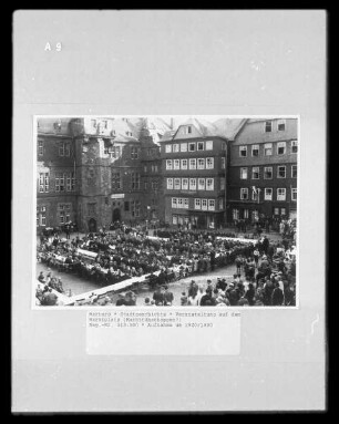Marburg, Marktplatz, Frühschoppen der Studenten