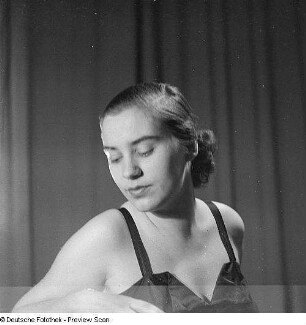 Porträt Pianistin Eva Ander