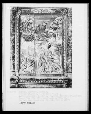 Hochaltar, Detail, 1. Obergeschoss, linker Teil: Erzengel Michael erscheint einem Heiligen (Gregor dem Großen?)