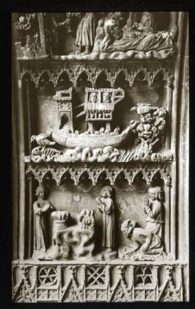 Kreuzkirche, Portal des südlichen Querschiffs, linke Wand: Arche Noahs, Opfer Kain und Abels